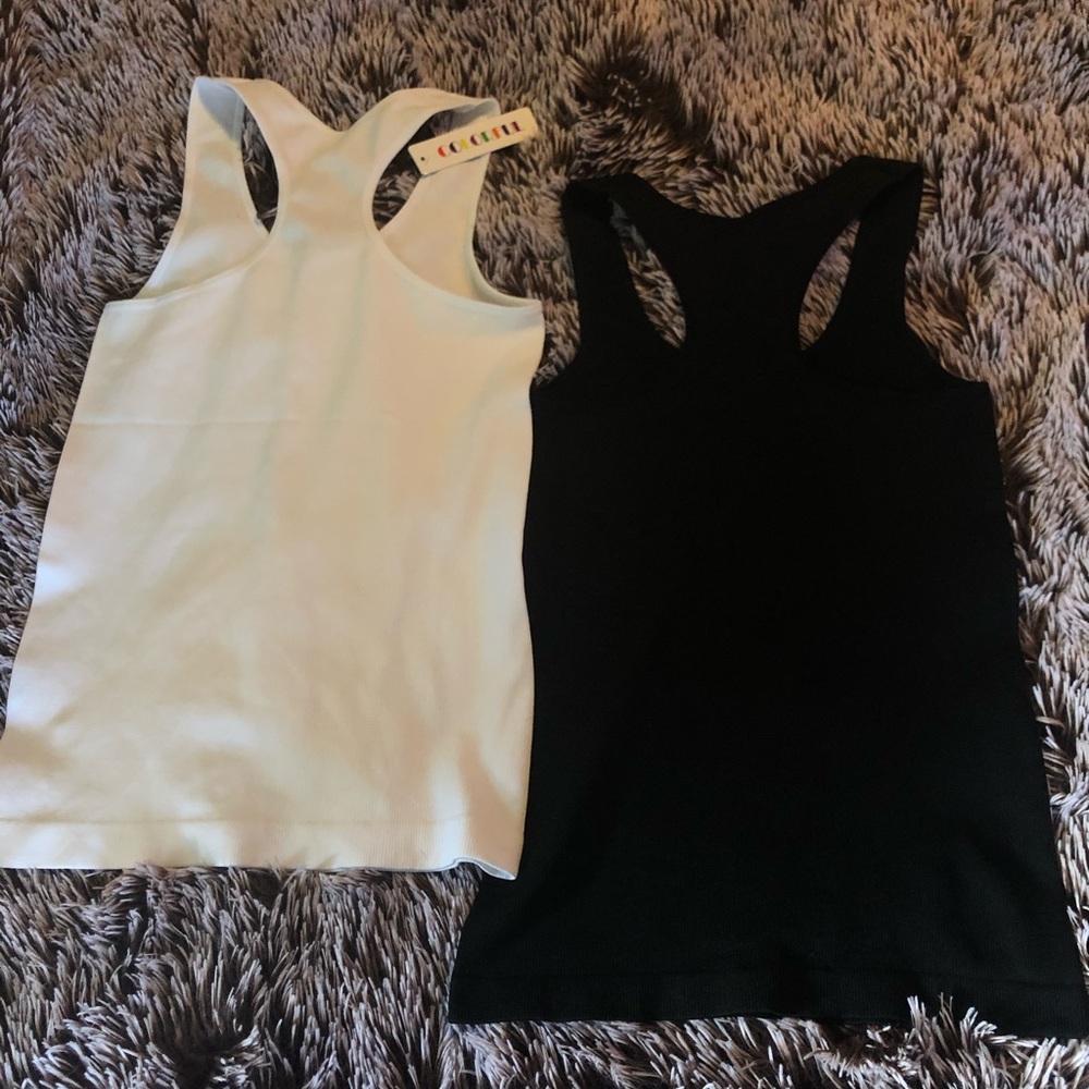 Basic Tank Tops - Picture 2 of 4